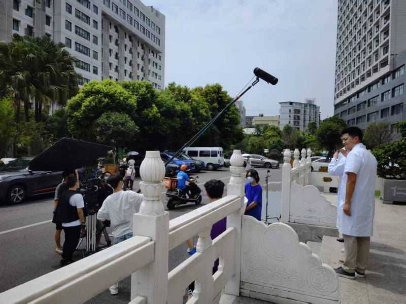 阿勒泰市广告片拍摄公司低成本实现高规格制作的诀窍